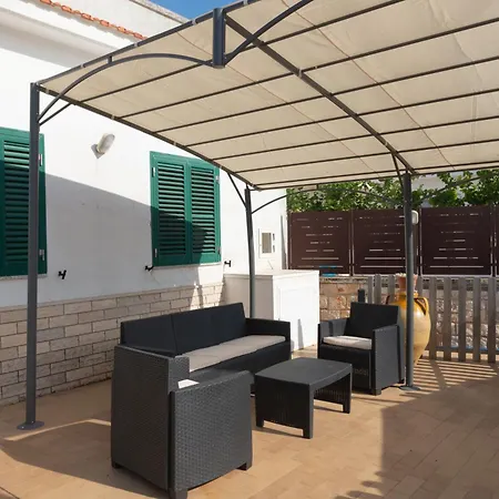 Trullo Cittadino * Cisternino