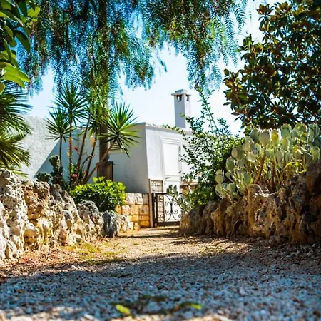 Trullo Cittadino * Cisternino
